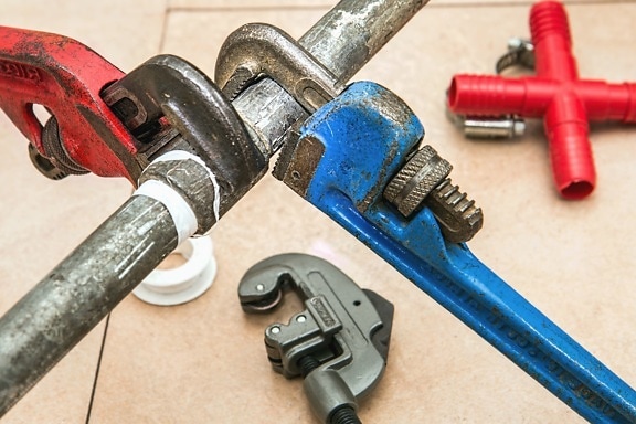 plumber vs electrician salary